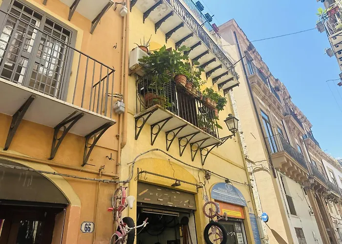 Spina Home Palermo centro storico